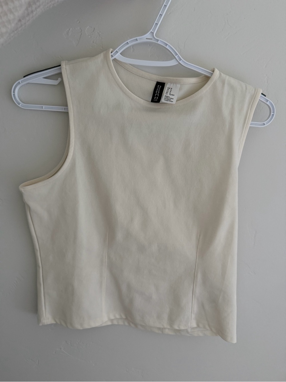 Cream Crewneck Sleeveless Fitted Tank